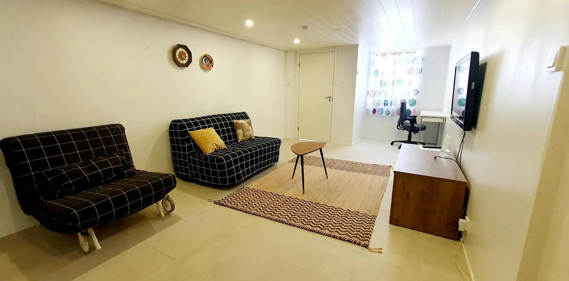 Apartment Two Room 54M2 Apt, Wifi, Free Parking, Terrace, Near Central Park Helsinki Finland